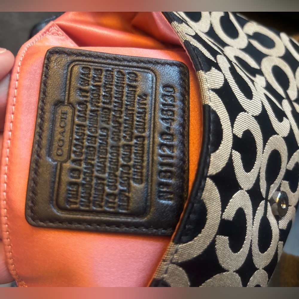 VTG COACH Y2K Signature Art “Optic C” Shoulder Bag Y2K 45130- Authentic EUC - Picture 14 of 14